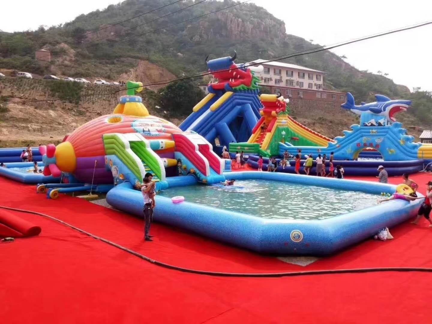 来宾深海潜艇儿童乐园充气游泳池